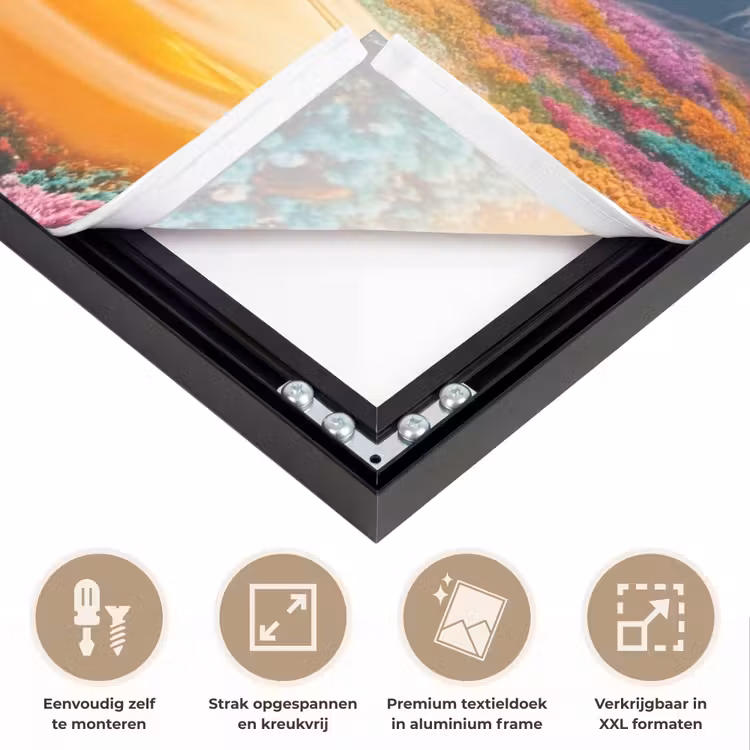 Art frame - Handen - Ei - Surrealisme - Handen - Ei - Surrealisme Textielframe zwart klein