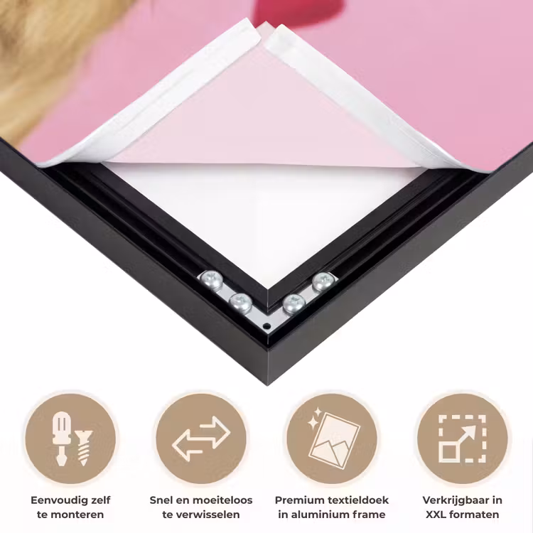 Hond - Kiss- Valentijn - Hartjes Textielframe zwart klein -USP_closeupNL