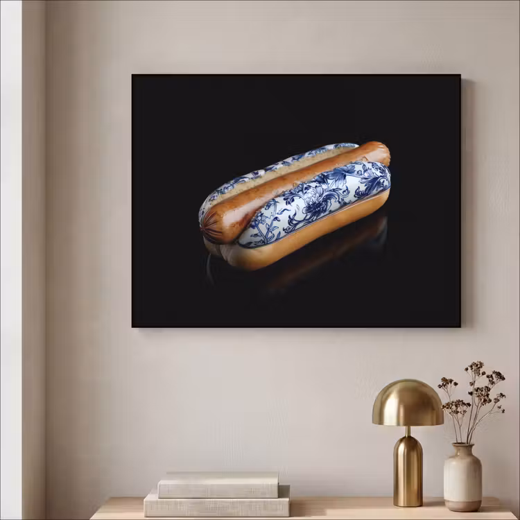 Hotdog - Porselein - Delfts blauw - Eten Textielframe zwart klein -sfeer2
