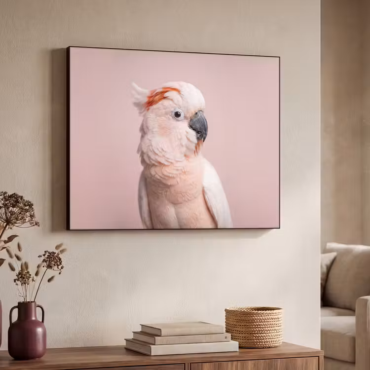 Kaketoe - Portret - Roze Textielframe zwart klein -sfeer3