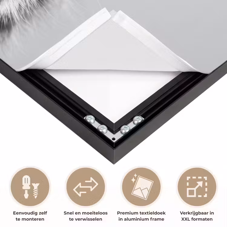 Kat - Bril - Mok - Pluizig Textielframe zwart klein -USP_closeupNL