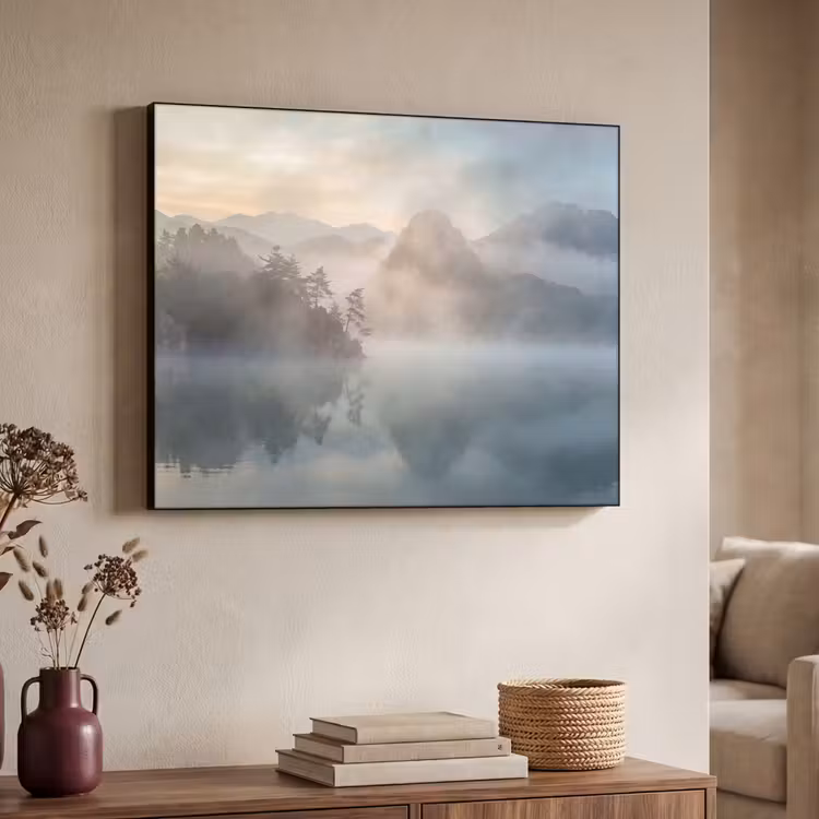 Landschap - Bergen - Mist - Water - Natuur Textielframe zwart klein -sfeer3