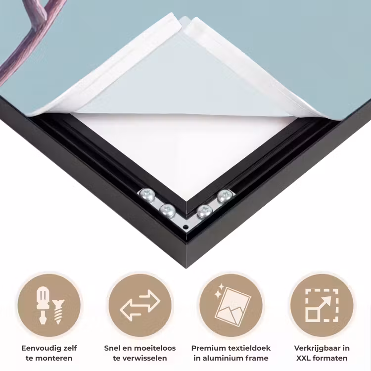 Lelie - Bloem - Paars - Stippen Textielframe zwart klein -USP_closeupNL