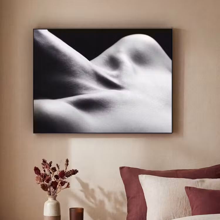 Lichaam - Vormen - Abstract - Zwart - Wit - Sensueel Textielframe zwart klein -sfeer1