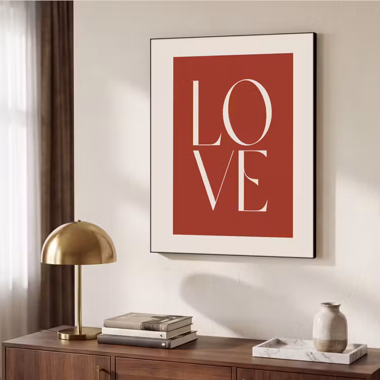 Love - Rood - Minimalistisch Textielframe - compleet frame klein -sfeer3