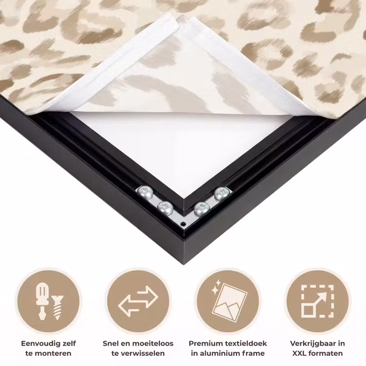 Luipaard - Klassiek - Beige Textielframe zwart klein 947 -USP_closeupNL