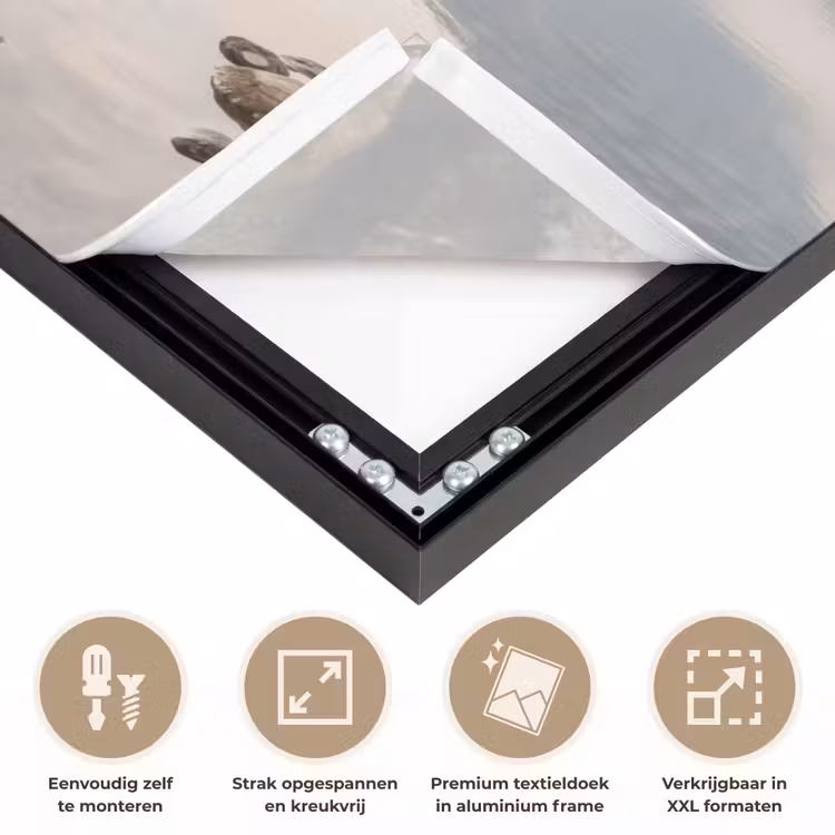 Meer - Bergen - Landschap - Groen Textielframe zwart klein -USP_feed_closeupNL