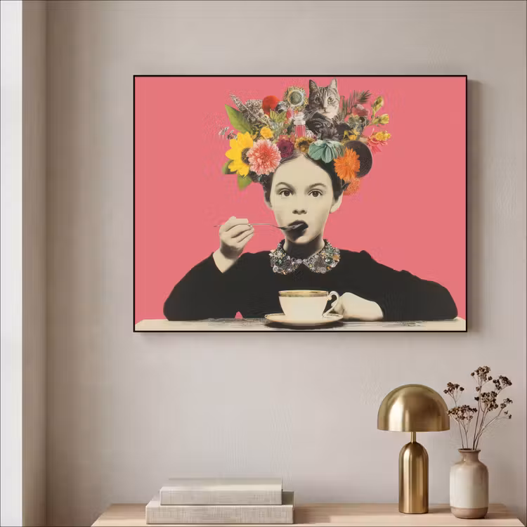 Meisje - Kopje - Bloemen - Roze Textielframe - compleet frame klein -sfeer2