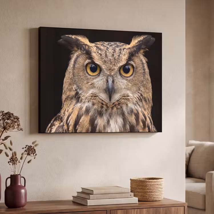 Oehoe - Uil - Portret - Bruin Textielframe zwart klein -sfeer3
