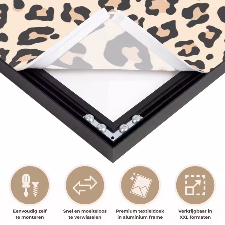 Panterprint - Patroon - Bruin Textielframe zwart klein 947 -USP_closeupNL