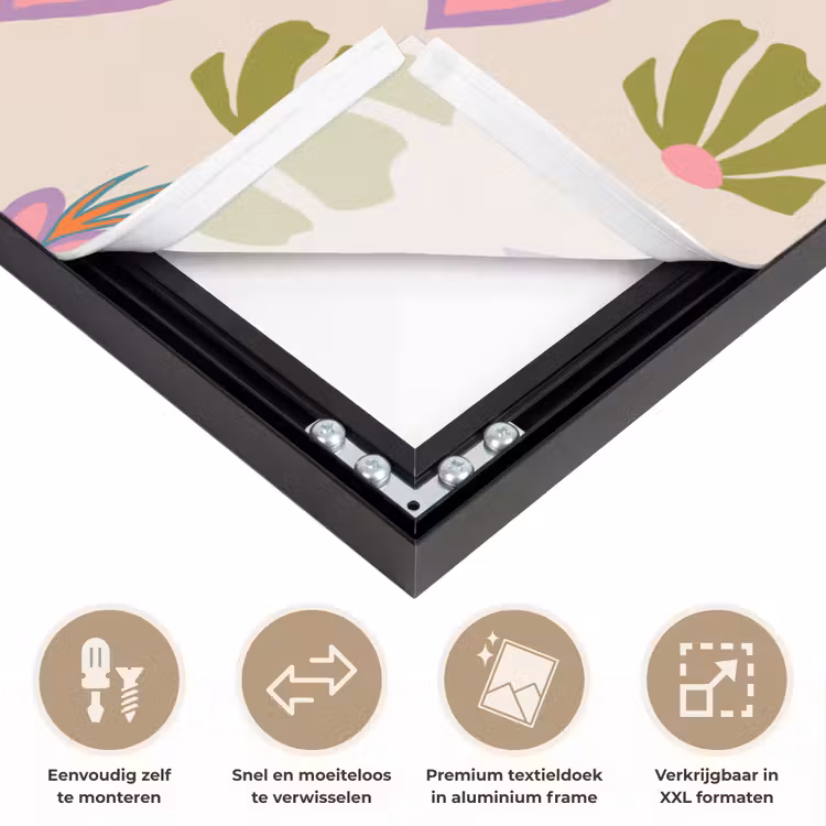 Patroon - Beige - Hartjes - Bloemen Textielframe zwart klein 947 -USP_closeupNL