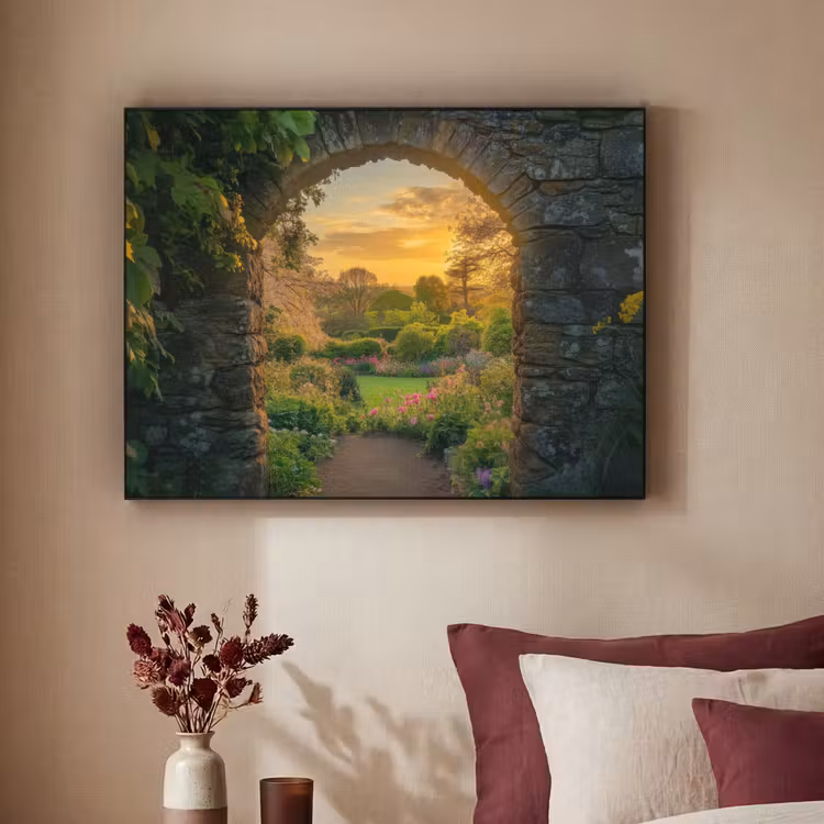 Poort - Planten - Zonsondergang Textielframe zwart klein -sfeer1