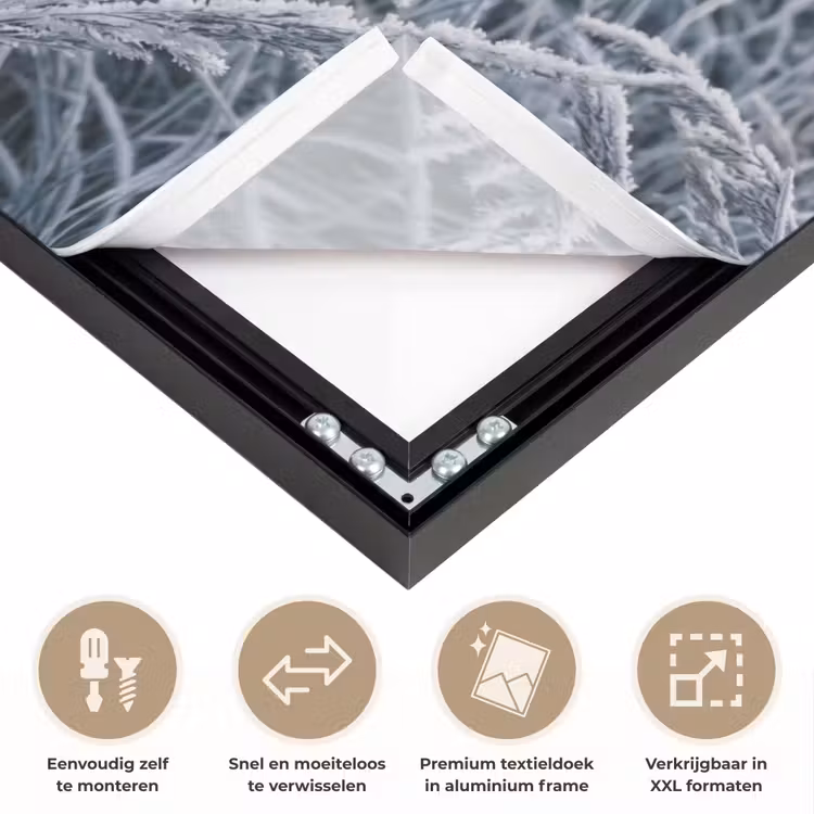 Rijp - Gras - Kristallen - Winter - Minimalistisch Textielframe zwart klein -USP_closeupNL