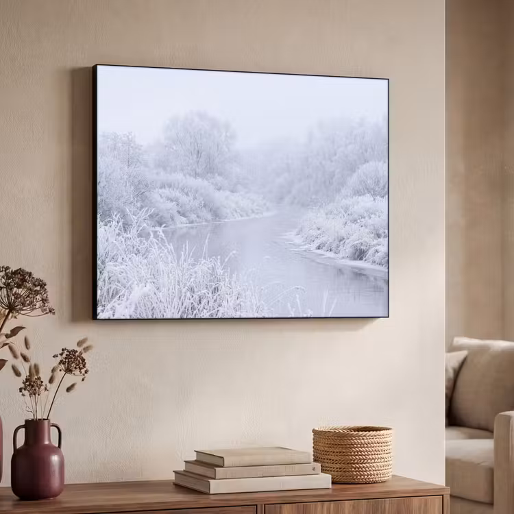 Rivier - Sneeuw - Bos - Winter - Schilderachtig Textielframe zwart klein -sfeer3