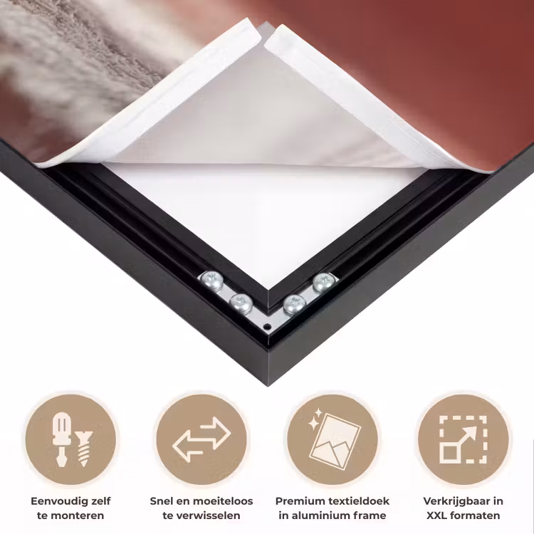 Rode - Velvet - Taart - Eten Textielframe zwart klein -USP_closeupNL