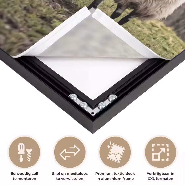 Schapen - Rij - Weide - Dieren - Platteland Textielframe zwart klein -USP_closeupNL