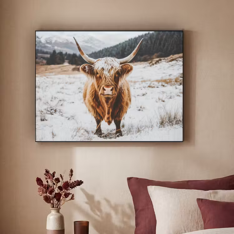 Schotse Hooglander - Landschap - Sneeuw - Bergen - Winter Textielframe - compleet frame klein -sfeer1