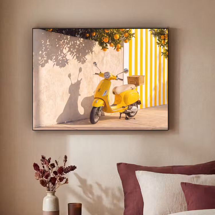 Scooter - Natuur - Zomer - Geel - Mediterraan Textielframe zwart klein -sfeer1