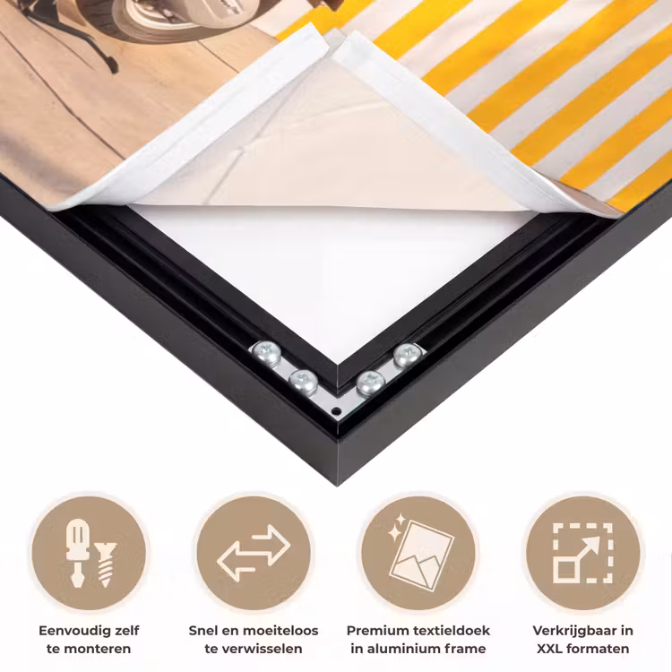 Scooter - Natuur - Zomer - Geel - Mediterraan Textielframe zwart klein -USP_closeupNL