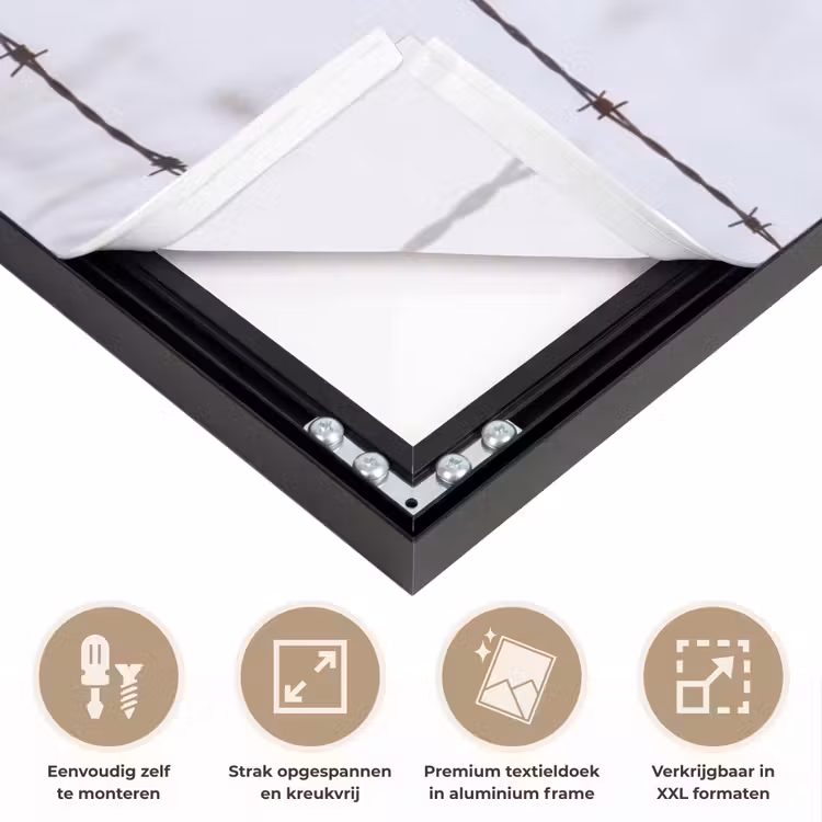 Sneeuwuil - Hek - Sneeuw - Wit Textielframe zwart klein -USP_feed_closeupNL