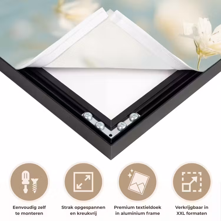 Stängel – Blumen – Luft – Weiß Textielframe zwart klein -USP_feed_closeupNL
