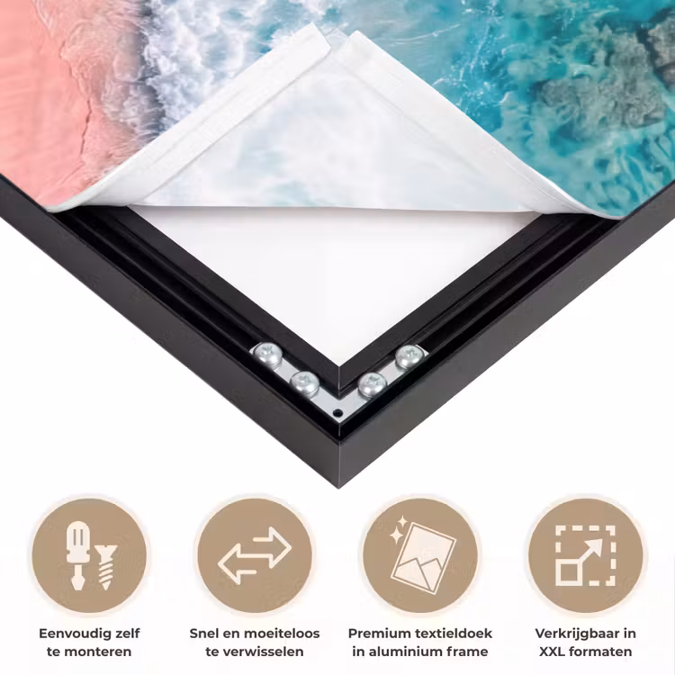 Strand - Oceaan - Golven - Roze Zand - Natuur Textielframe zwart klein -USP_closeupNL