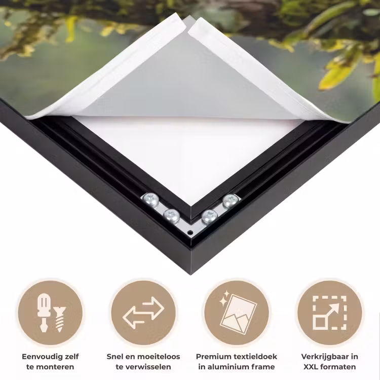 Toekan - Jungle - Natuur - Kleurrijk Textielframe zwart klein -USP_closeupNL