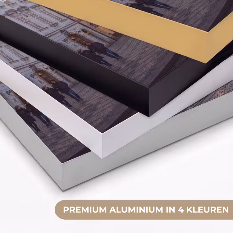 Tram - Straat - Stadsgezicht - Klassiek - Rood Textielframe zwart klein -USP_kleurenNL
