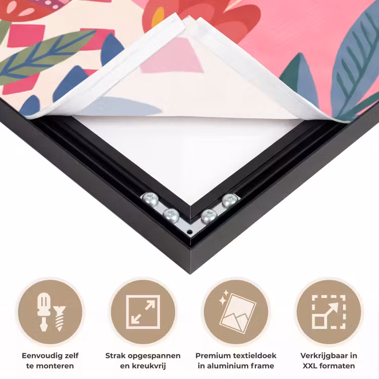 Vrouw - Cocktail - Bloemen - Modern - Roze Textielframe zwart klein -USP_feed_closeupNL