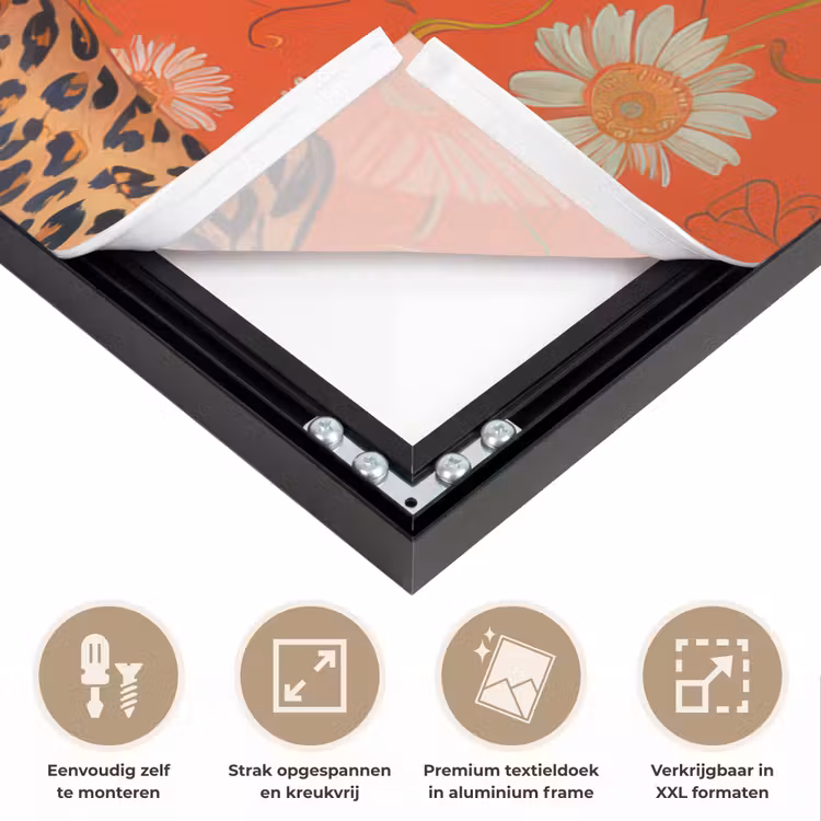 Vrouw - Kleurrijk - Dierenprint - Bloemen Textielframe zwart klein -USP_feed_closeupNL