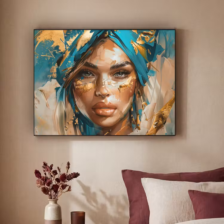 Vrouw - Portret - Goud - Luxe - Blauw Textielframe zwart klein -sfeer1