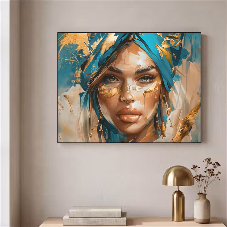 Vrouw - Portret - Goud - Luxe - Blauw Textielframe - compleet frame klein -sfeer2