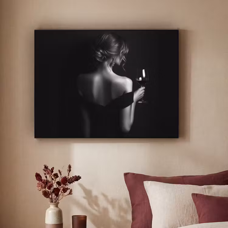 Vrouw - Wijn - Jurk Textielframe zwart klein -sfeer1
