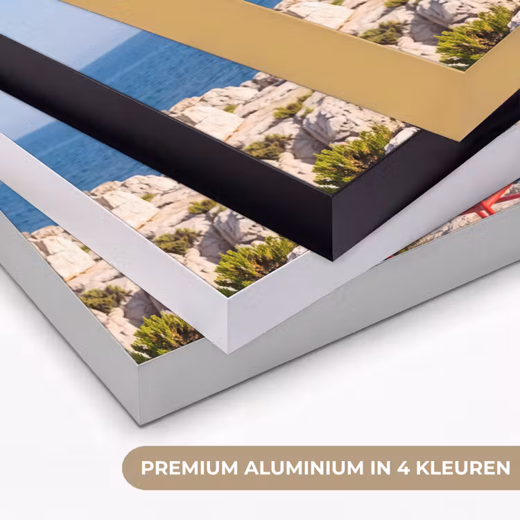 Vrouw - Zee - Kust - Verrekijker - Rood Textielframe zwart klein -USP_kleurenNL