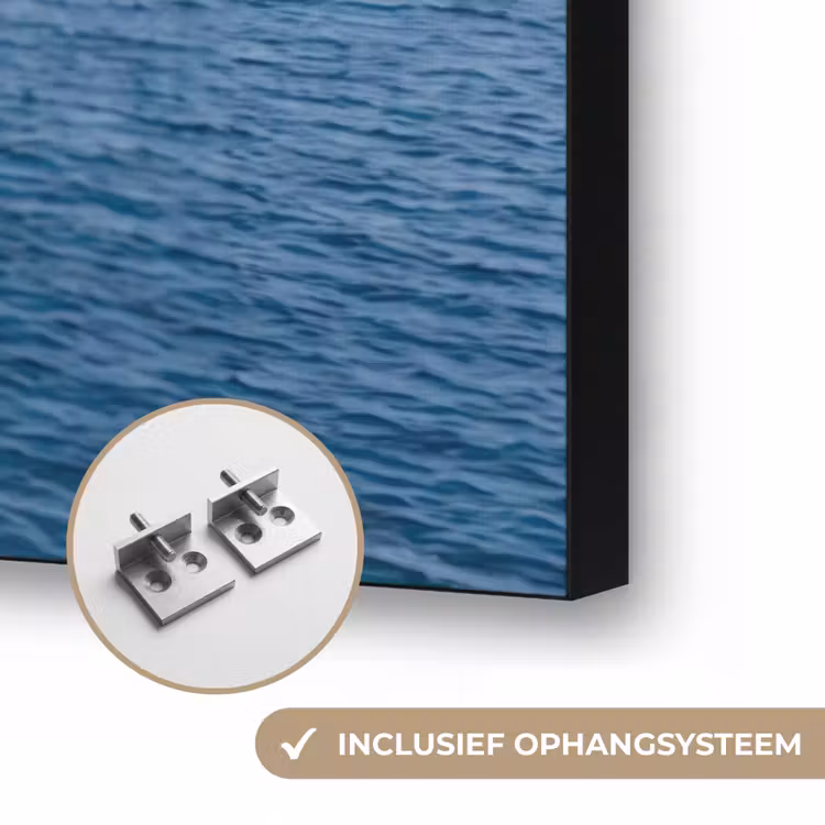 Vrouw - Zee - Kust - Verrekijker - Rood Textielframe zwart klein -USP_ophangsysteemNL