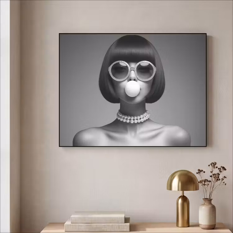 Vrouw - Zwart Wit - Ketting - Zonnebril Textielframe zwart klein -sfeer2