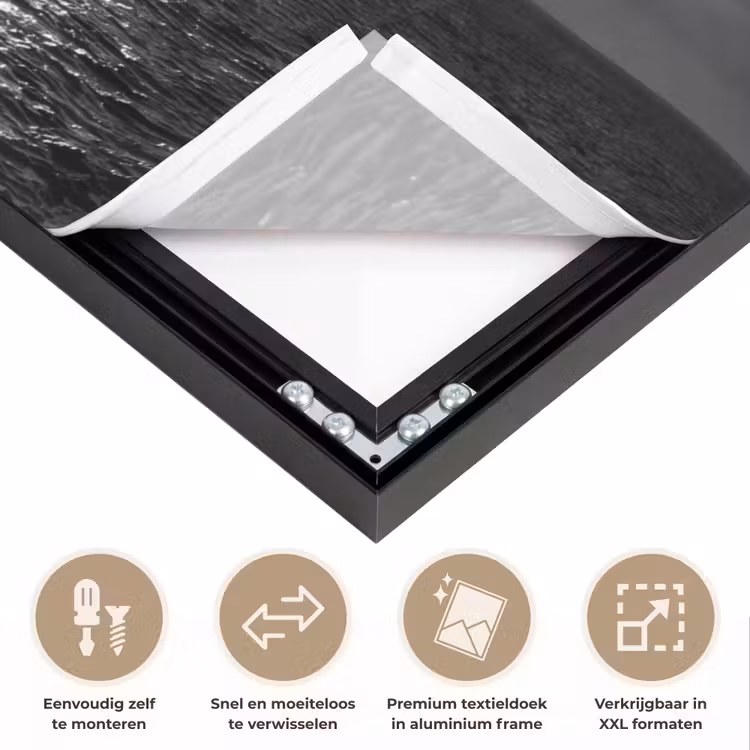Water - Boot - Lucht - Natuur - Zwart-wit Textielframe zwart klein -USP_closeupNL
