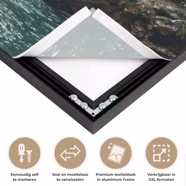 Waterfall - Forest - Nature - Greenkhgyguyg Textielframe zwart klein -USP_closeupNL