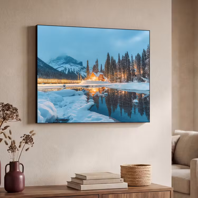 Winterlandschap - Natuur - Huis - Bergen - Sneeuw Textielframe zwart klein -sfeer3