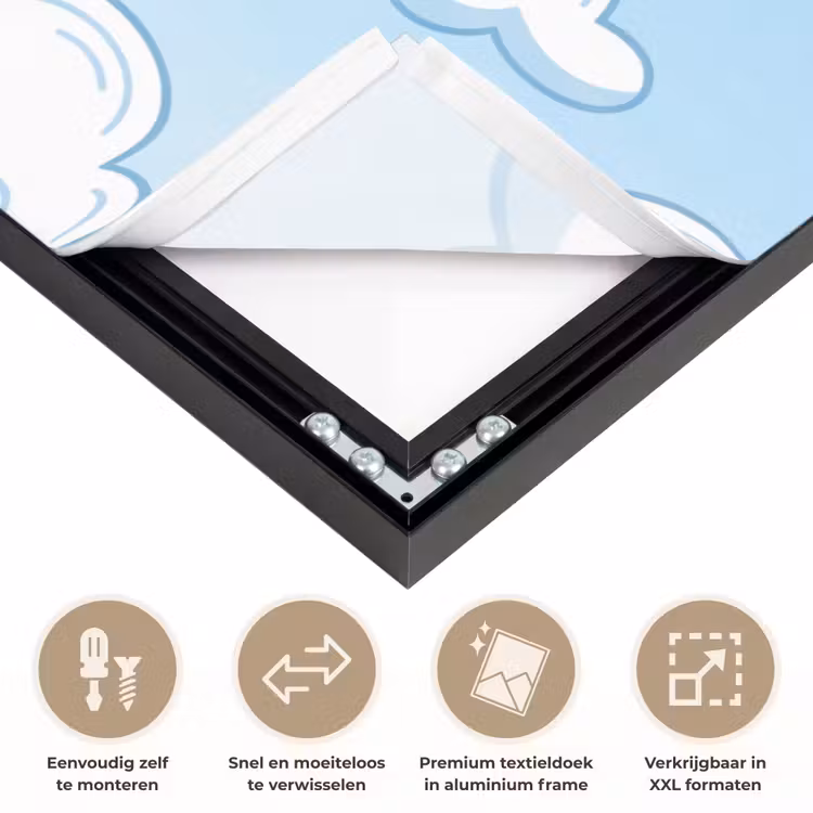 Wolk - Lucht - Cartoon - Blauw - Wit Textielframe zwart klein -USP_closeupNL