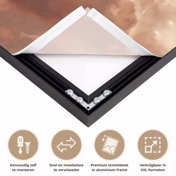 Wolken - Lucht - Natuur - Modern - Bruin Textielframe zwart klein -USP_closeupNL