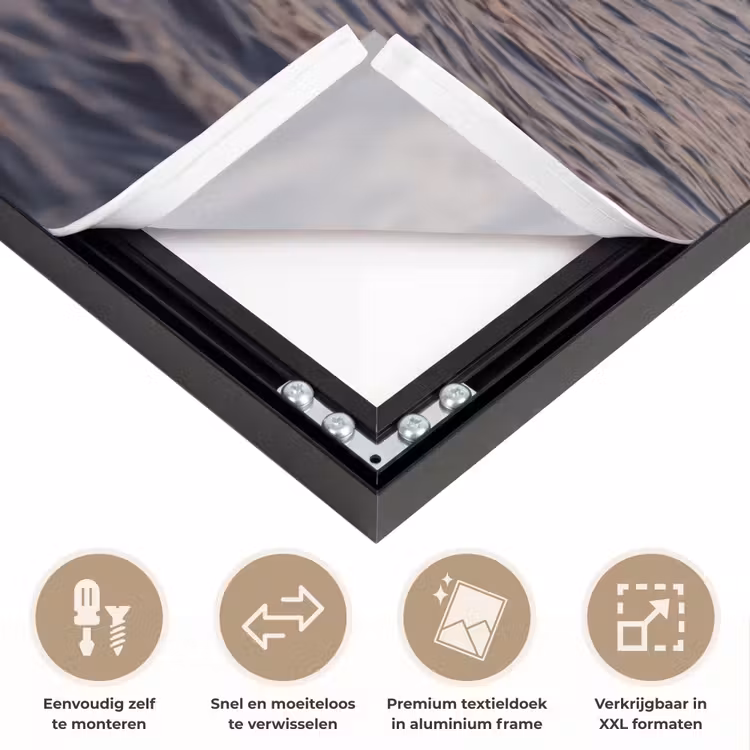 Zee - Golven - Zonsondergang - Kust - Goud Textielframe zwart klein -USP_closeupNL