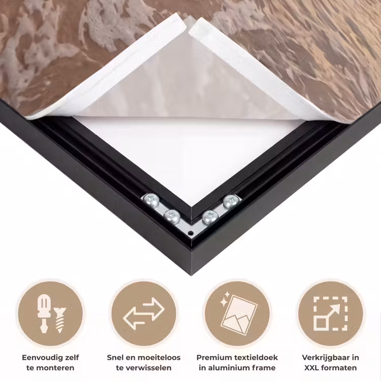 Zee - Kustlijn - Wolken - Landschap - Oranje Textielframe zwart klein -USP_closeupNL