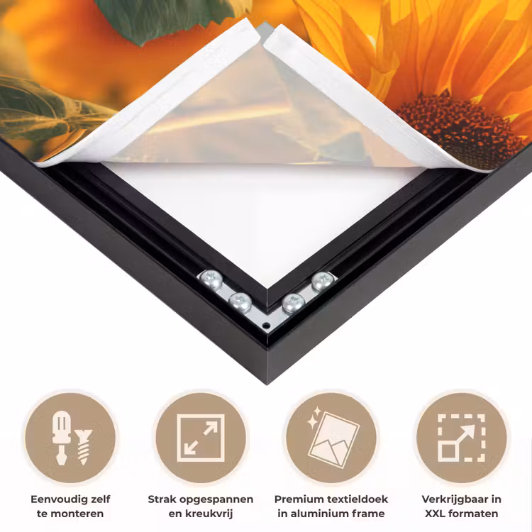 Zonnebloem - Bloemen - Geel - Bloemenveld met zonnebloemen Textielframe zwart klein -USP_feed_closeupNL