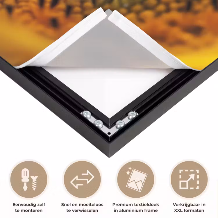 Zonnebloem - Dauwdruppels - Geel - Zonlicht Textielframe zwart klein -USP_closeupNL