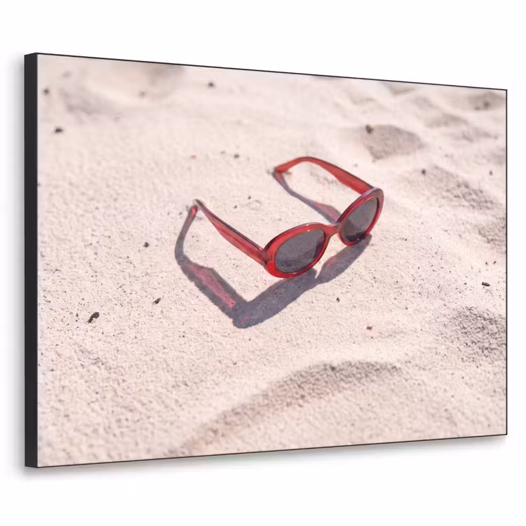 Zonnebril - Strand - Vakantie - Rood Textielframe zwart klein -3d