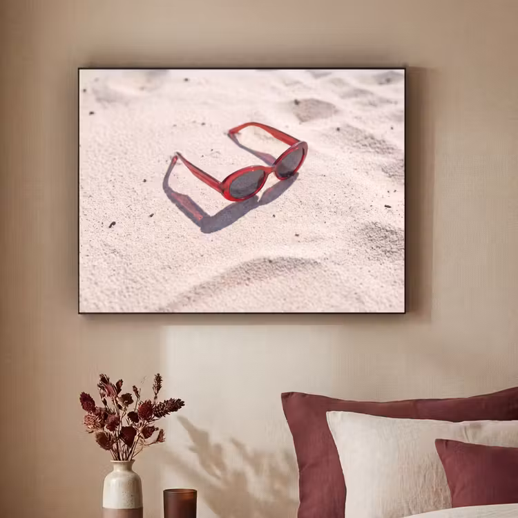 Zonnebril - Strand - Vakantie - Rood Textielframe zwart klein -sfeer1