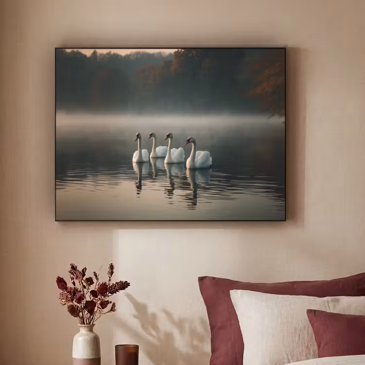 Zwanen - Wit - Water - Mist Textielframe - compleet frame klein -sfeer1