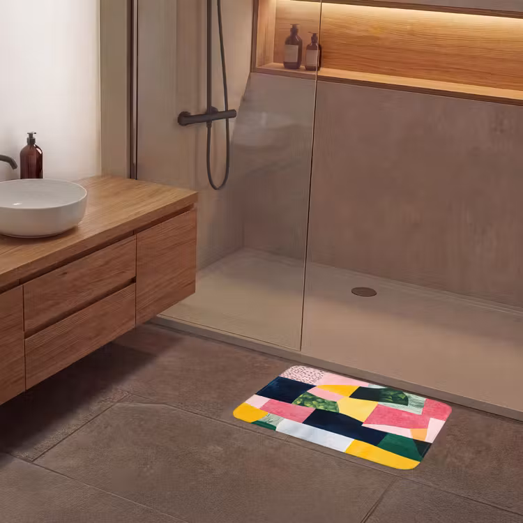 Abstract - Roze - Lappen - Vormen - Geel Badmat klein -sfeer2