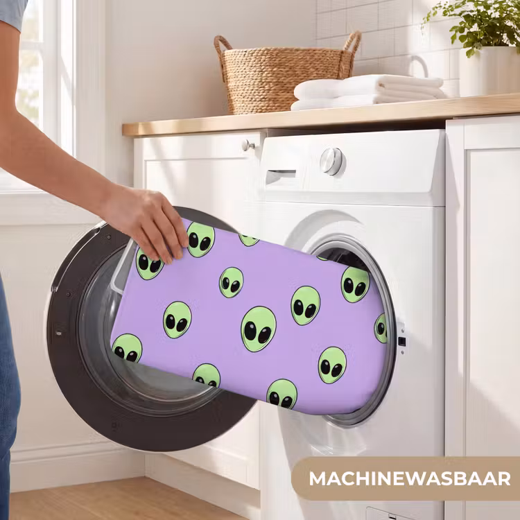 Alien - Retro - Lila Badmat klein 997 -USP_WasbaarNL